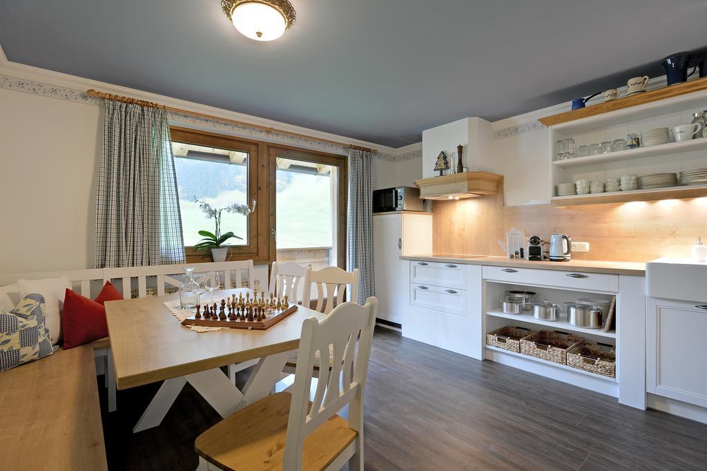 Landhaus Kumbichl Mayrhofen Δωμάτιο φωτογραφία