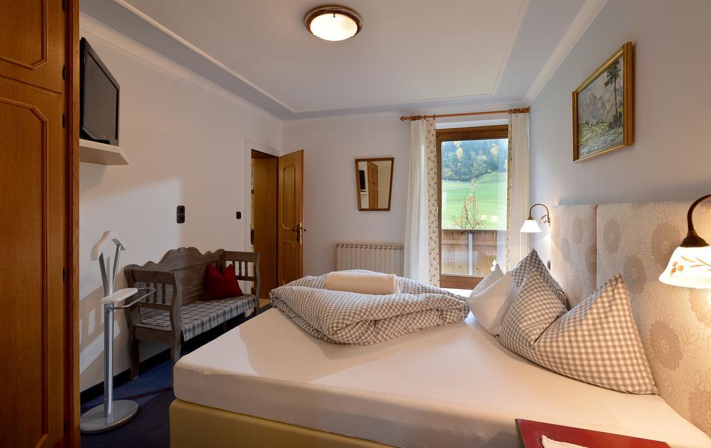 Landhaus Kumbichl Mayrhofen Δωμάτιο φωτογραφία