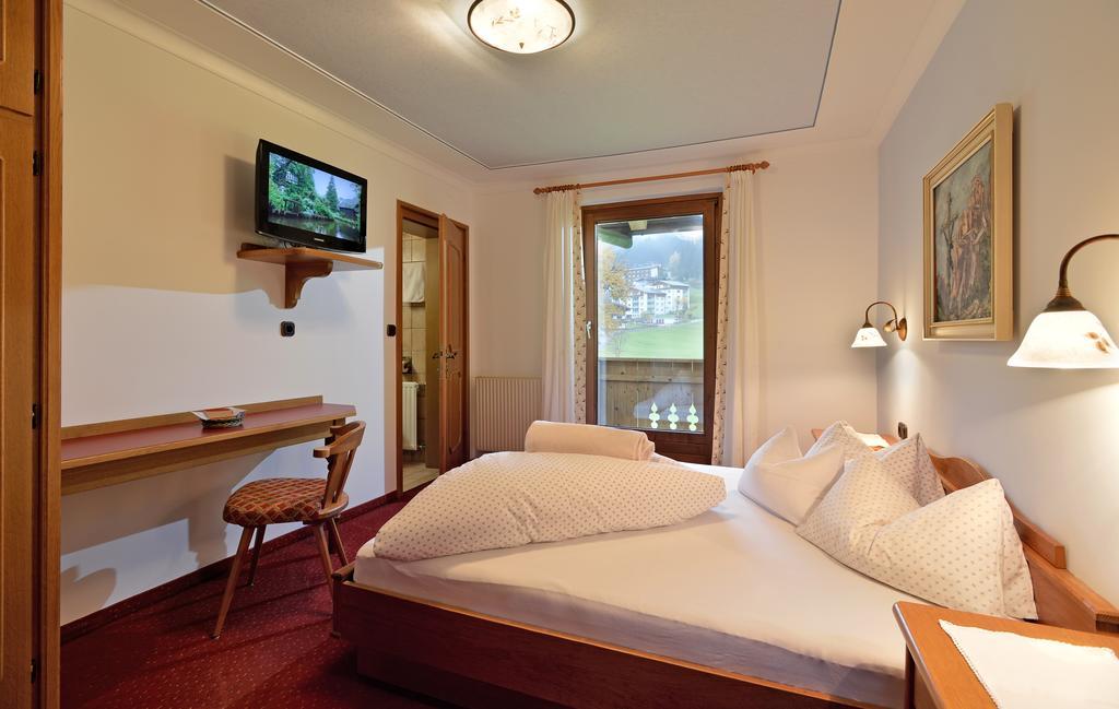 Landhaus Kumbichl Mayrhofen Δωμάτιο φωτογραφία